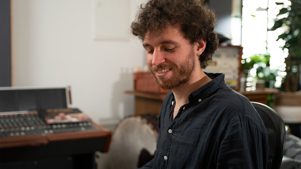 Frederik Theyssen in the studio