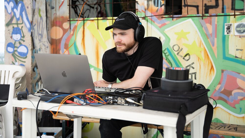 Cornelius Duerst recording at the dome in Teufeslberg
