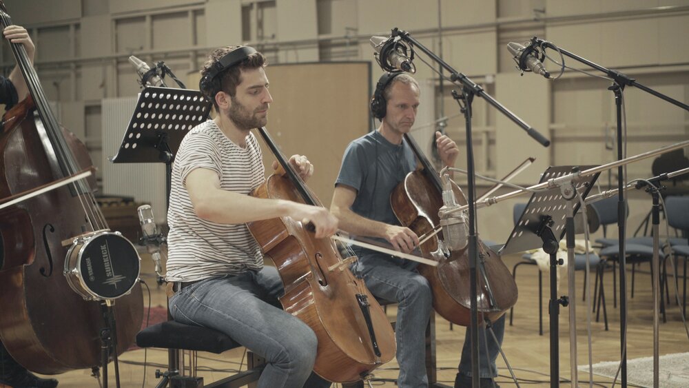 Recording cellos for the Metropolis Ark 4 sample library